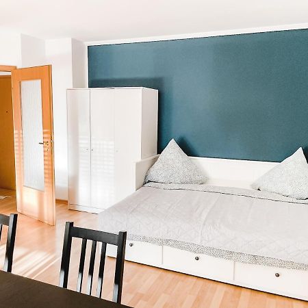 Schoene Wohnung, Eigene Terrasse, Privater Parkplatz, Wi-Fi, Waschmaschine, 3P Chemnitz Kültér fotó