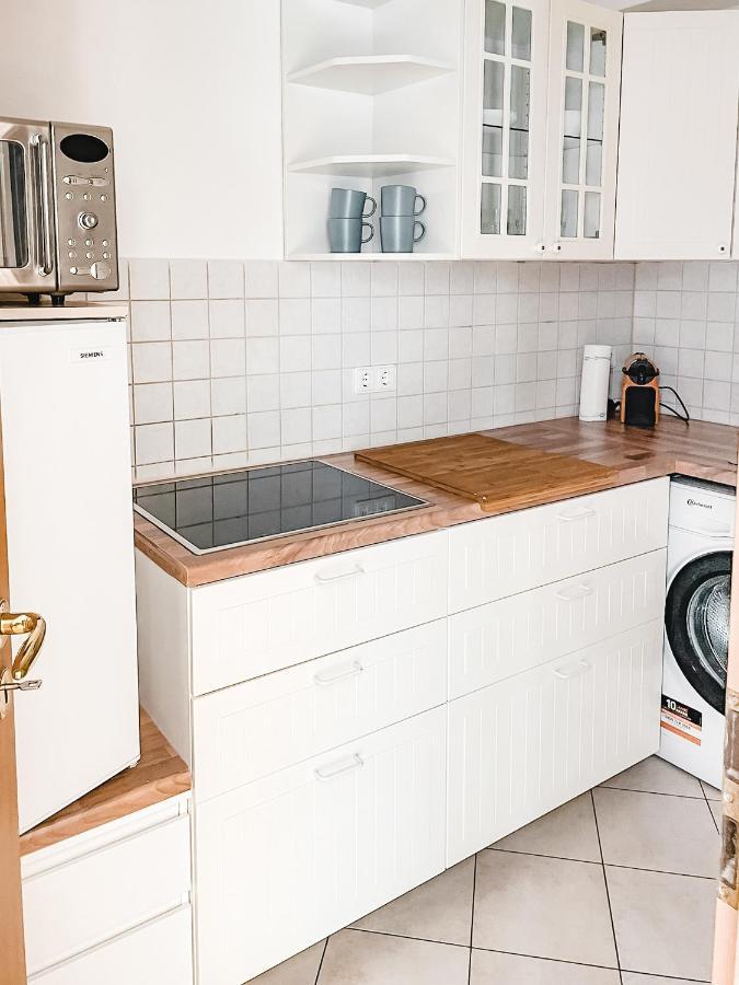 Schoene Wohnung, Eigene Terrasse, Privater Parkplatz, Wi-Fi, Waschmaschine, 3P Chemnitz Kültér fotó