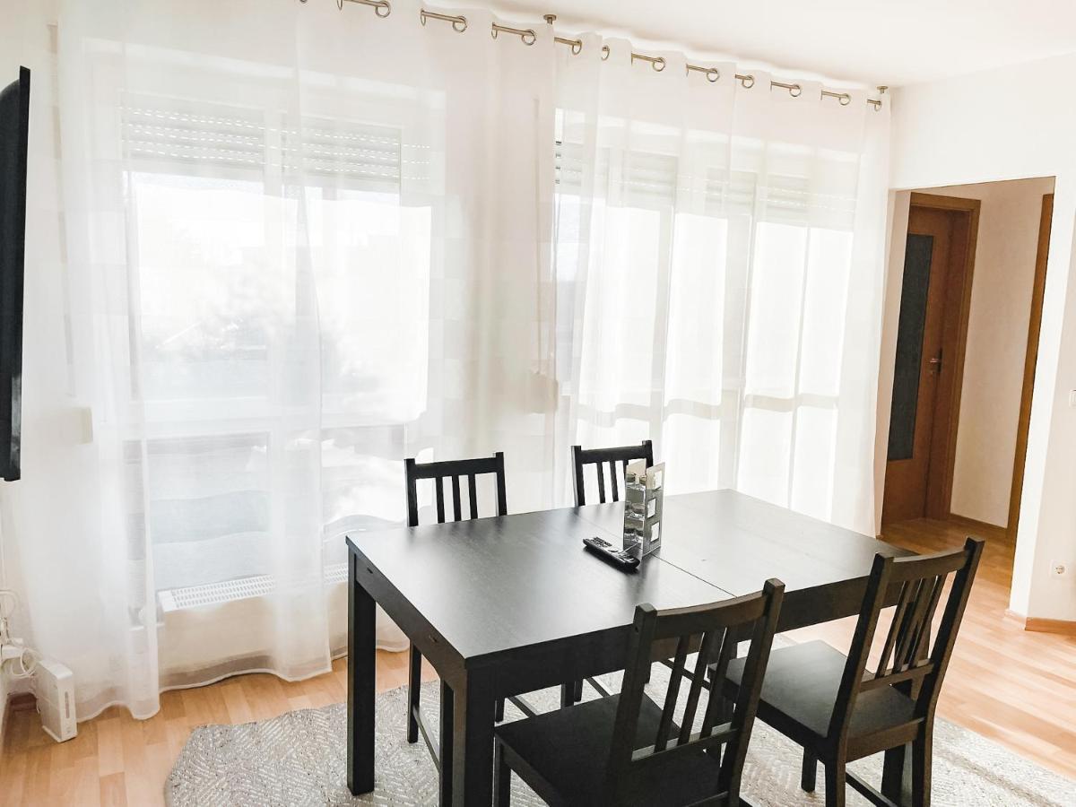 Schoene Wohnung, Eigene Terrasse, Privater Parkplatz, Wi-Fi, Waschmaschine, 3P Chemnitz Kültér fotó